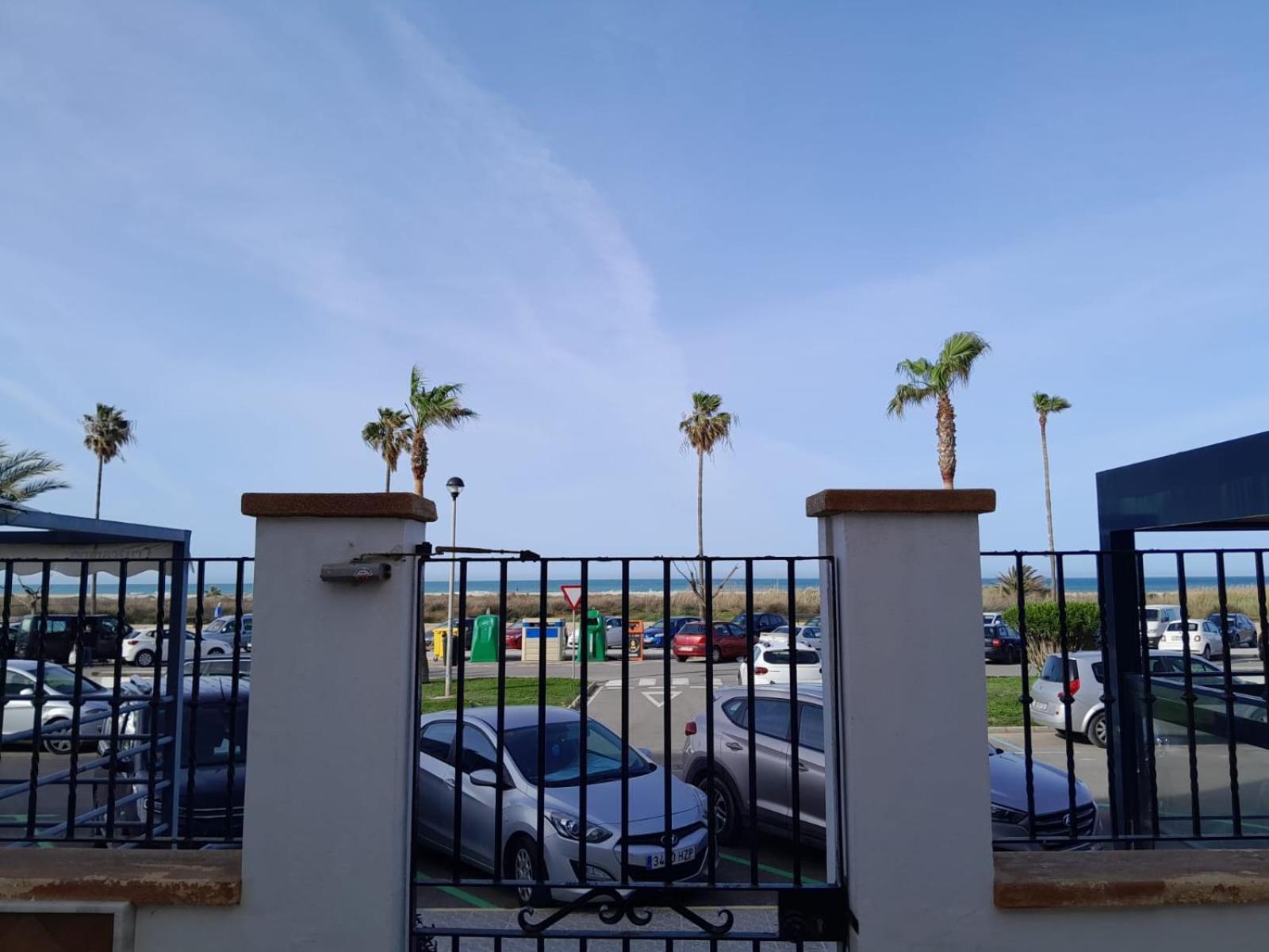 קוניל דה לה פרונטרה Apartamentos Caballo Rojo מראה חיצוני תמונה